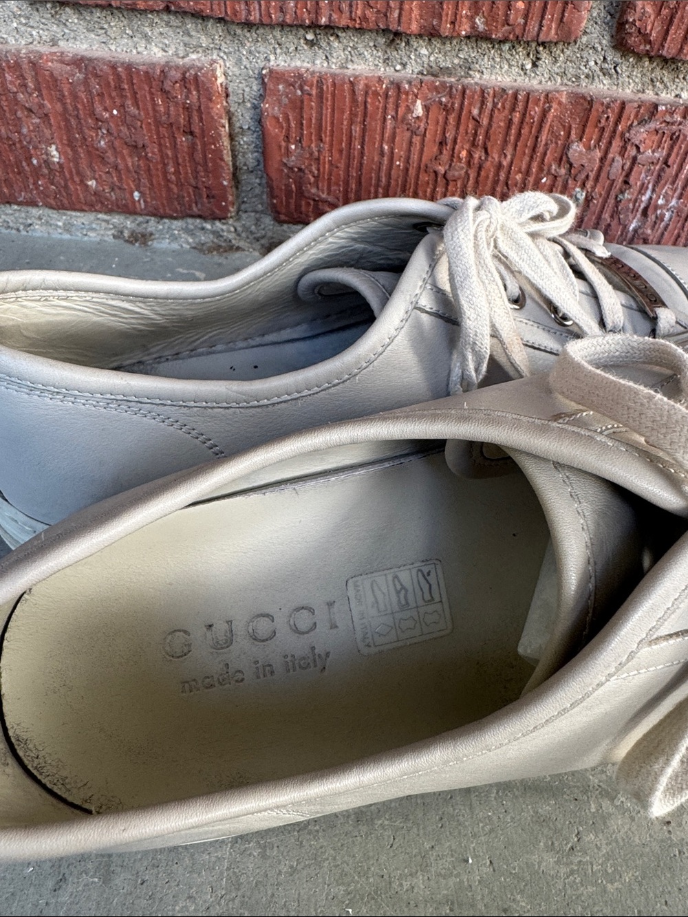 Gucci Miro Soft Leather Sneakers - Picture 8 of 12